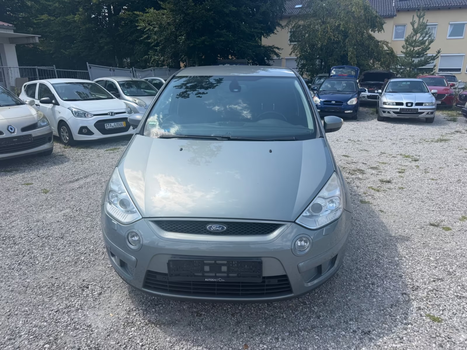Ford S-MAX Titanium Ansicht 2