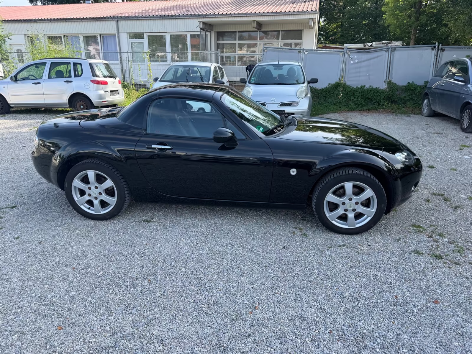 Fahrzeugübergabe beim Autohaus Kelmer